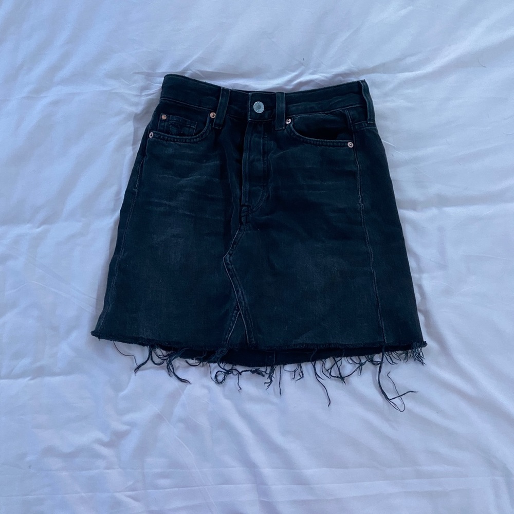 h&m denim skirt